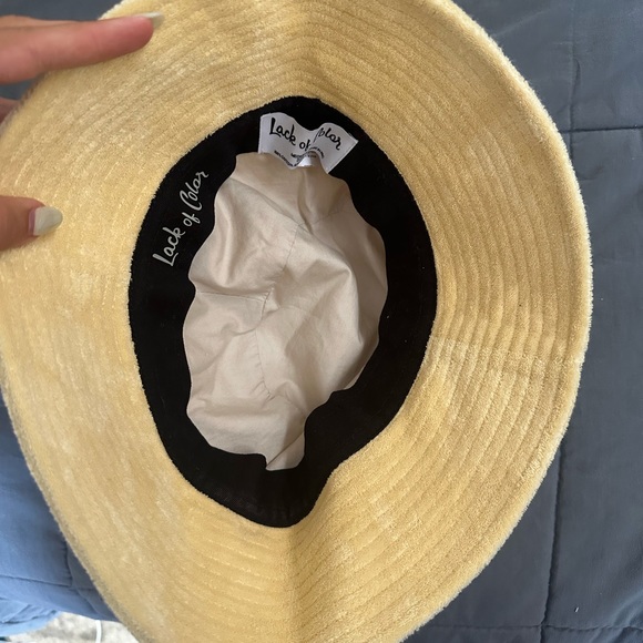 lack of color wave terry bucket hat in yellow - Picture 4 of 5